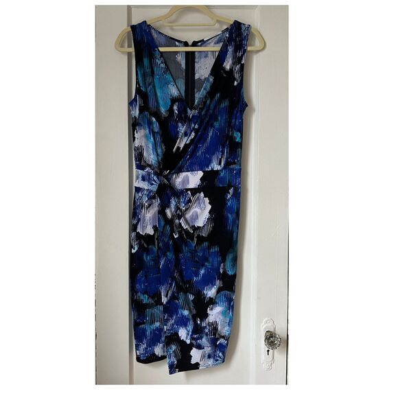 Tahari Dress Women's Size S/P/CH Ruffle blue white printed wrap Ruched sheath - Picture 10 of 12